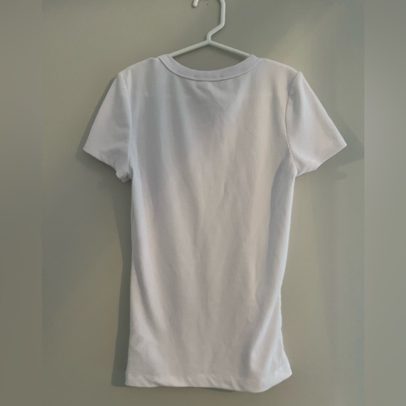 Ribbed white t-shirt, size small (never worn) - Picture 3 of 3
